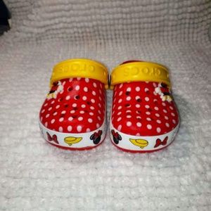Minnie disney crocs